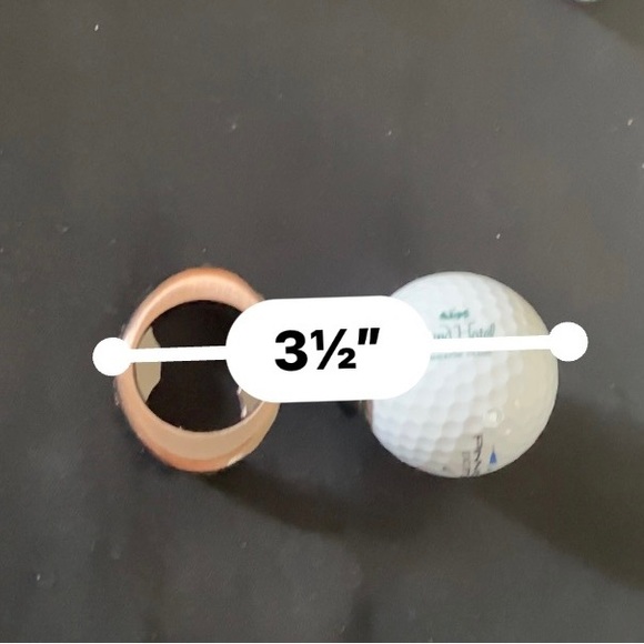 Grand Hotel MACKINAC ISLAND Golf Ball Bottle Opener - Picture 4 of 6